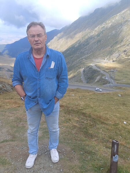Incerc sa gasesc o partenera de viata,